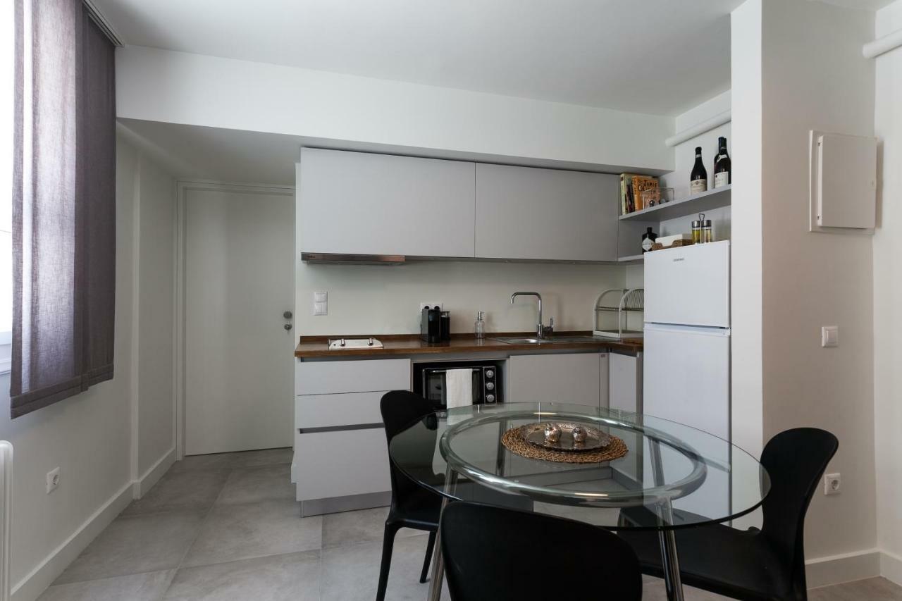 Unique Semi-Basement Stay At The Foot Of The Acropolis Athen Eksteriør bilde