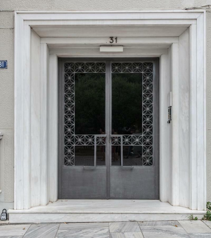 Unique Semi-Basement Stay At The Foot Of The Acropolis Athen Eksteriør bilde